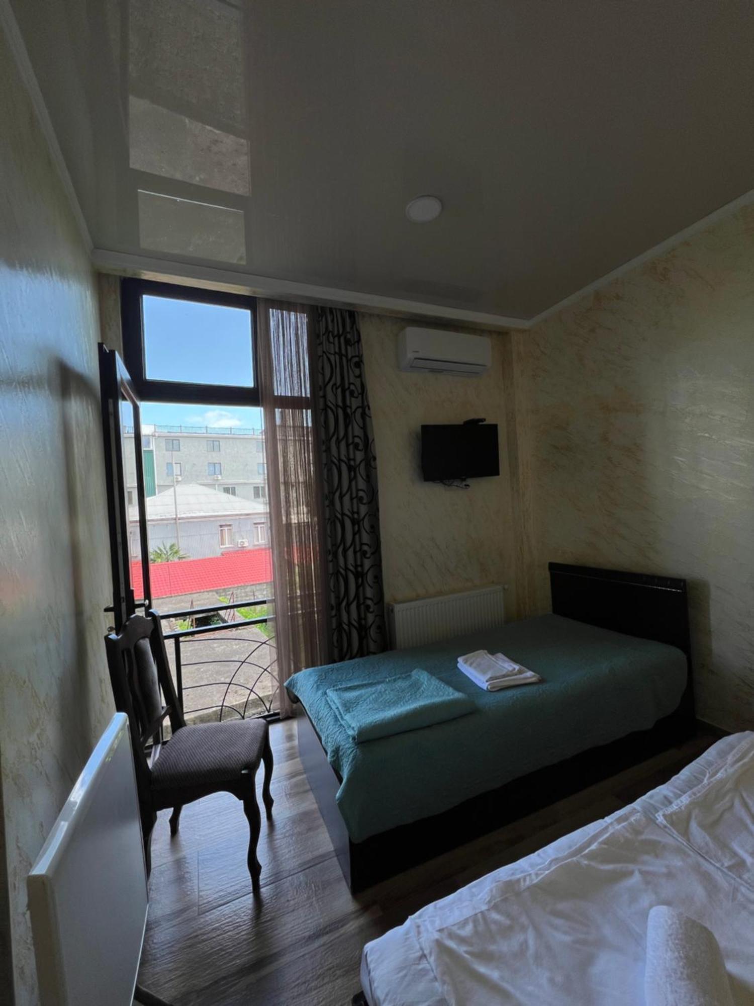 Tiktok House Hotel Kobuleti Ngoại thất bức ảnh