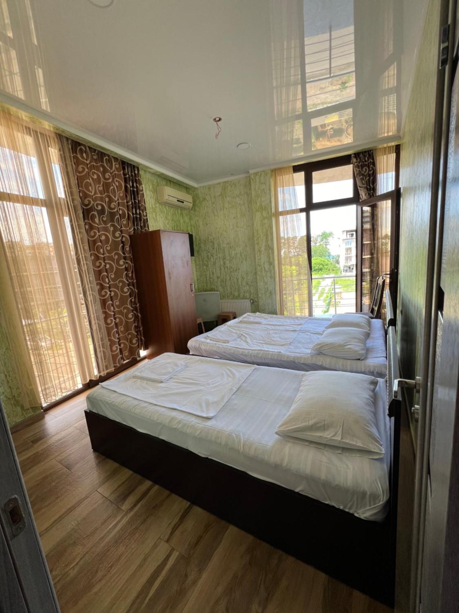 Tiktok House Hotel Kobuleti Ngoại thất bức ảnh